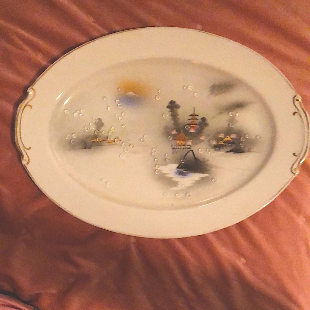 a beautiful lg antique vintage handpainted platter